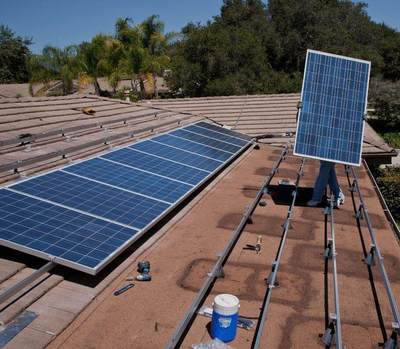 菲律賓新能源藍圖 太陽能光伏與風能雙輪驅動，推動清潔能源革命