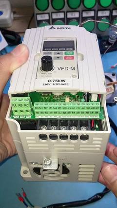 變頻器在EDS730D端子機(jī)中的應(yīng)用案例